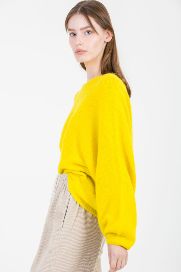 east-yellow-sweater-wool-american-vintage-matcboxathens