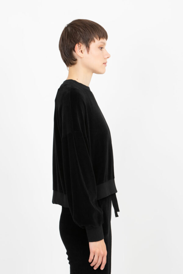 b74541-velour-black-sweatershirt-raglan-deha-matchboxathens