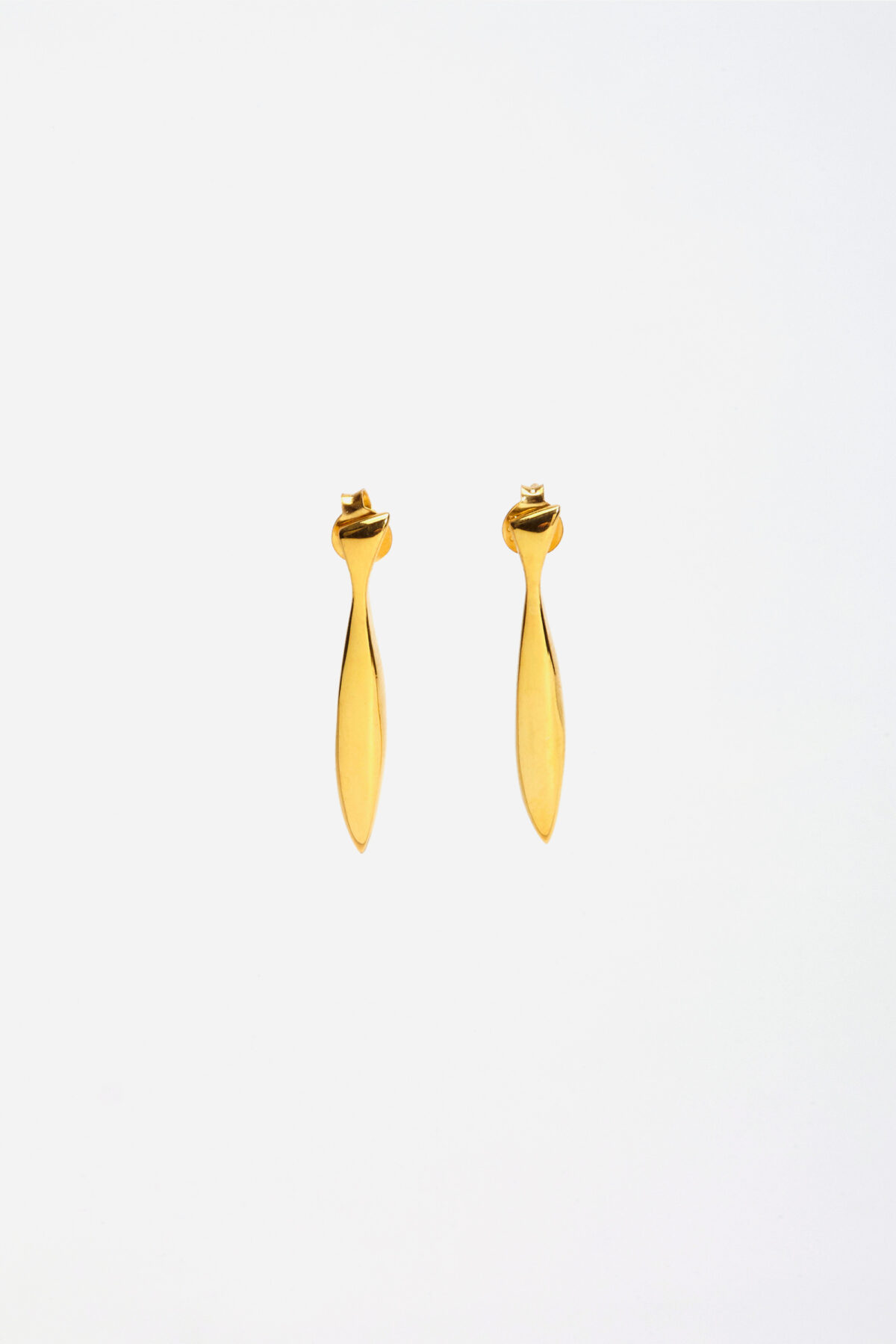wae-gp-small-earrings-fish-gold-plated-kimale-matchboxathens