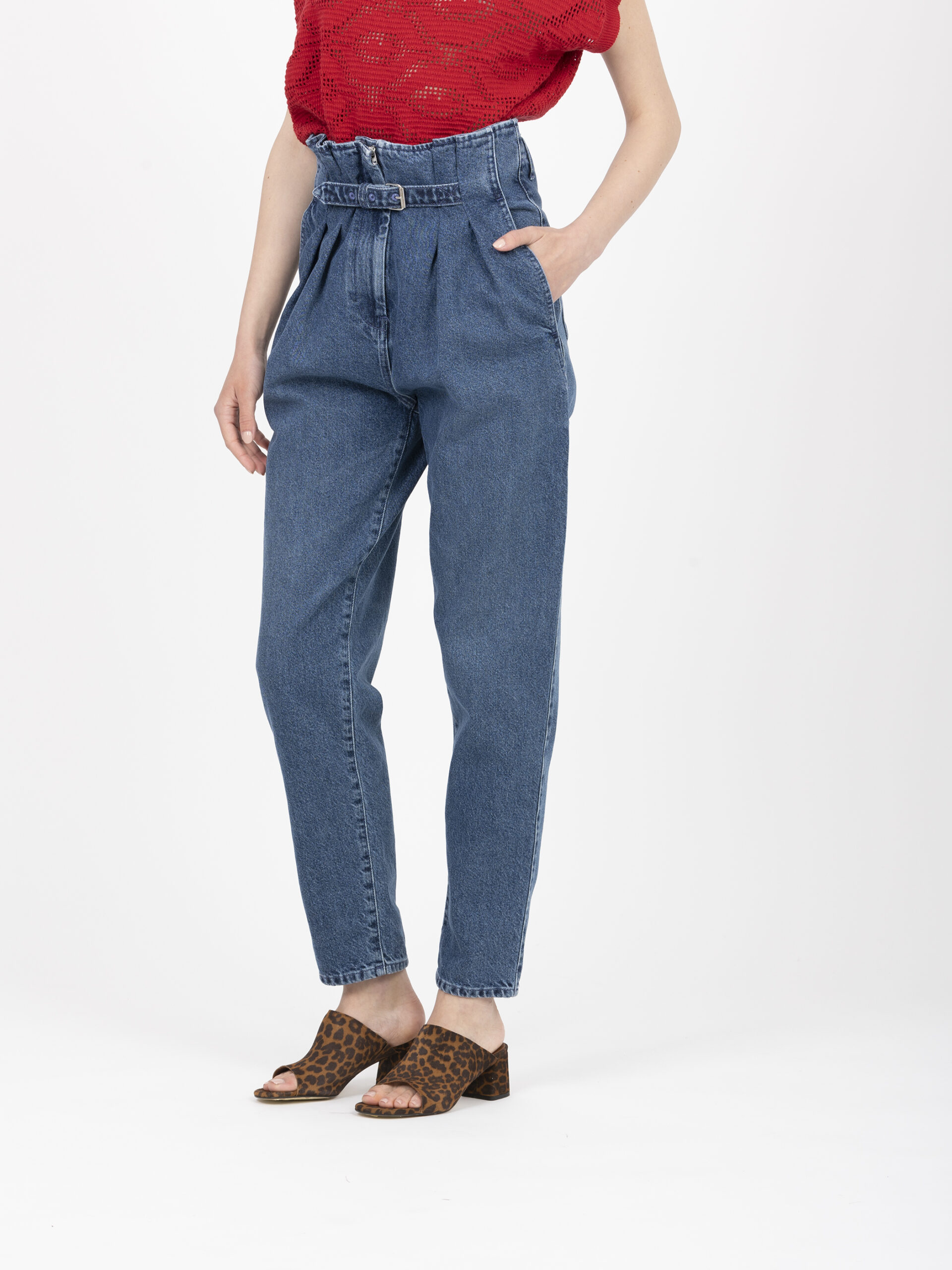 acady-belted-pleated-waist-denim-jeans-carrot-fit-iro-matchboxathens