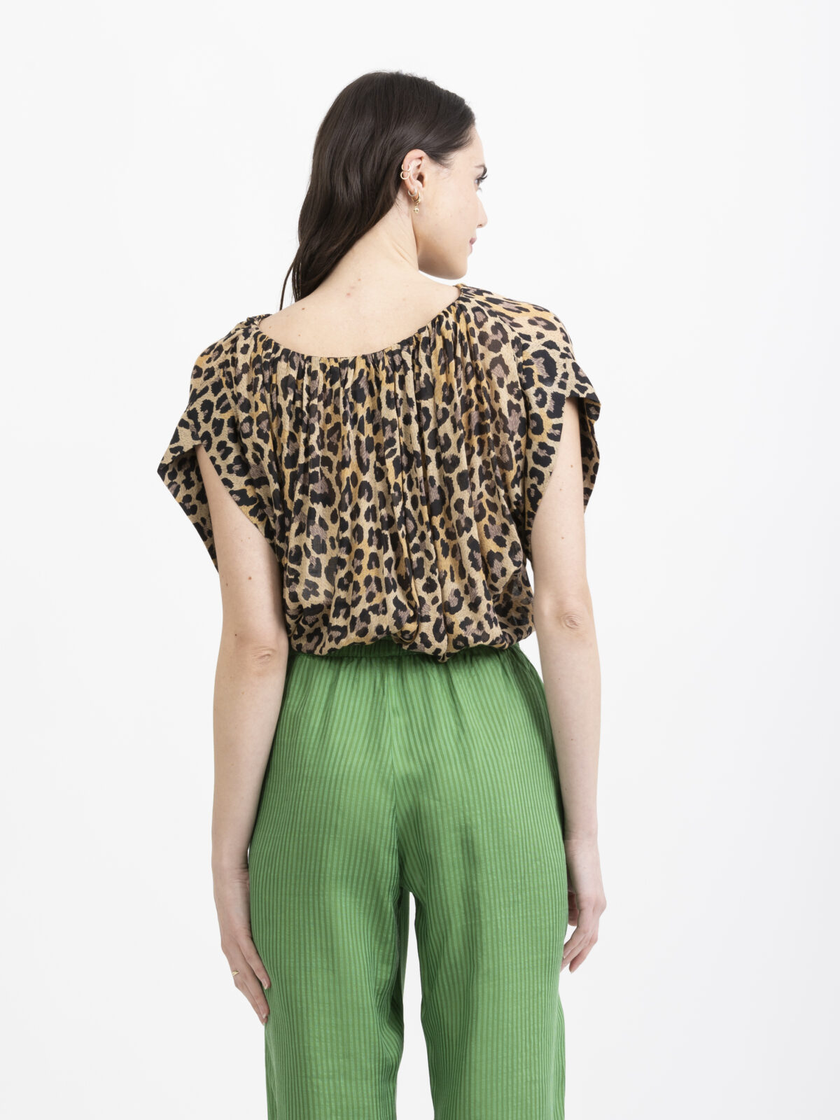 dafodil-leopard-blouse-fluid-wide-armholes-laurence-bras-matchboxathens