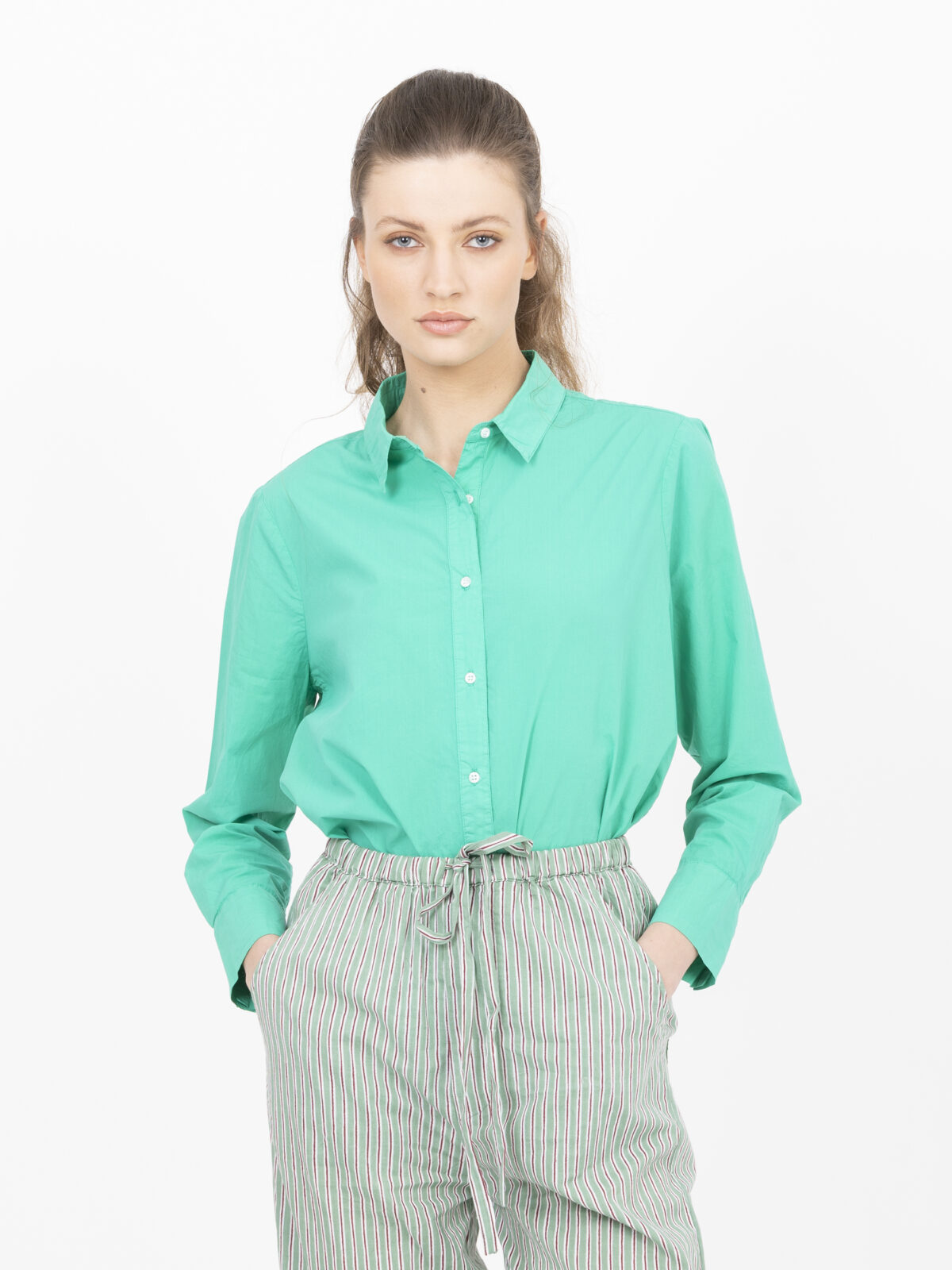 juliette-green-poplin-shirt-cotton-sacrecoeur-classic-matchboxathens