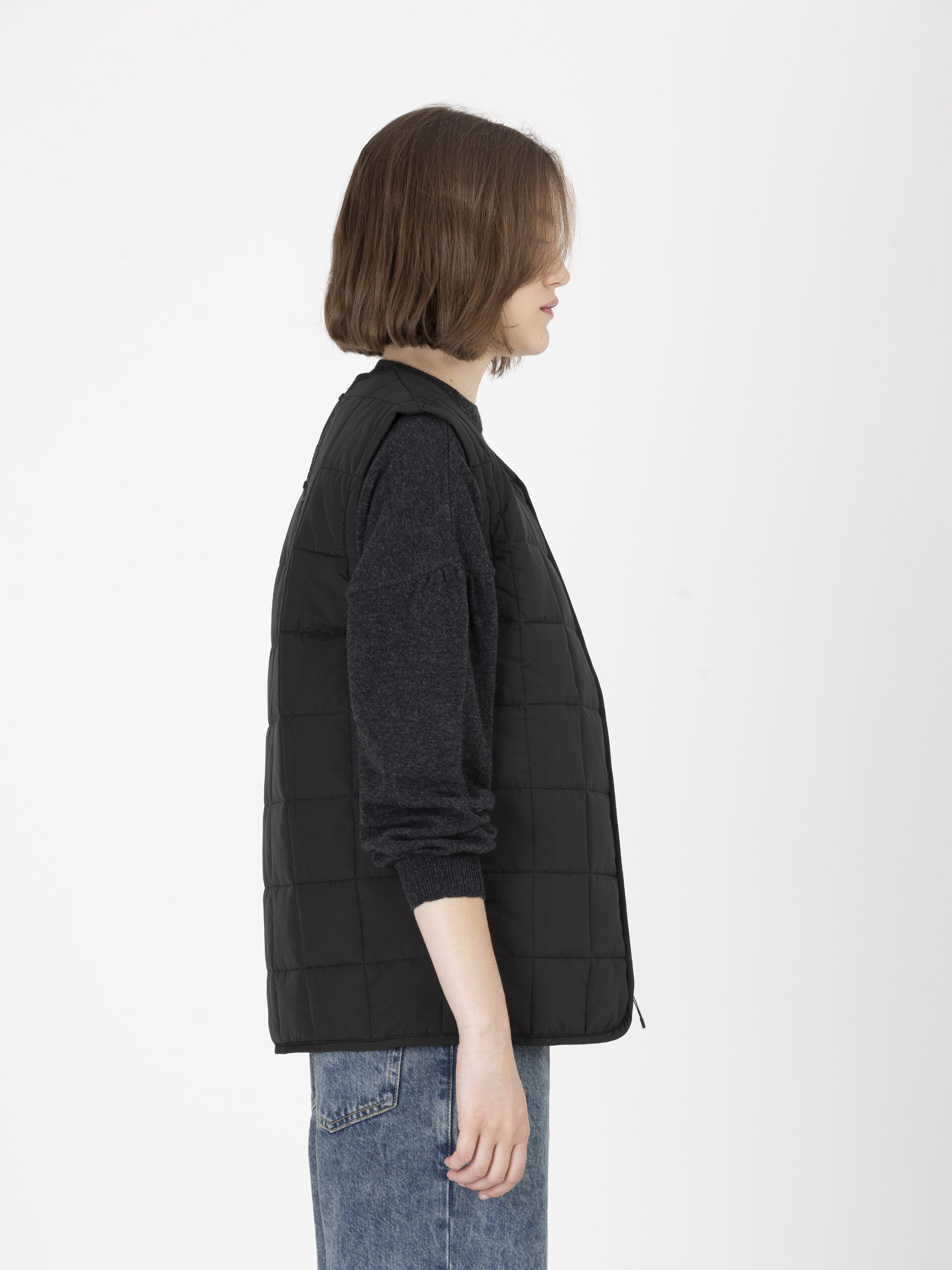 liner-vest-quilted-black-outerwear-layer-rains-mathcboxathens