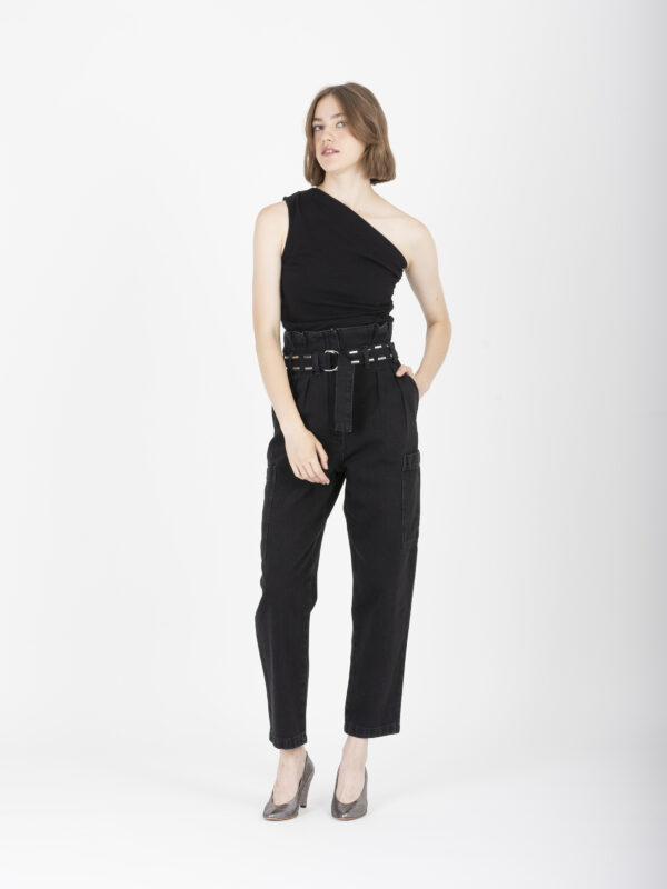 malti-jeans-high-waist-carrot-fit-studded-belt-black-iro-matchbxoathens