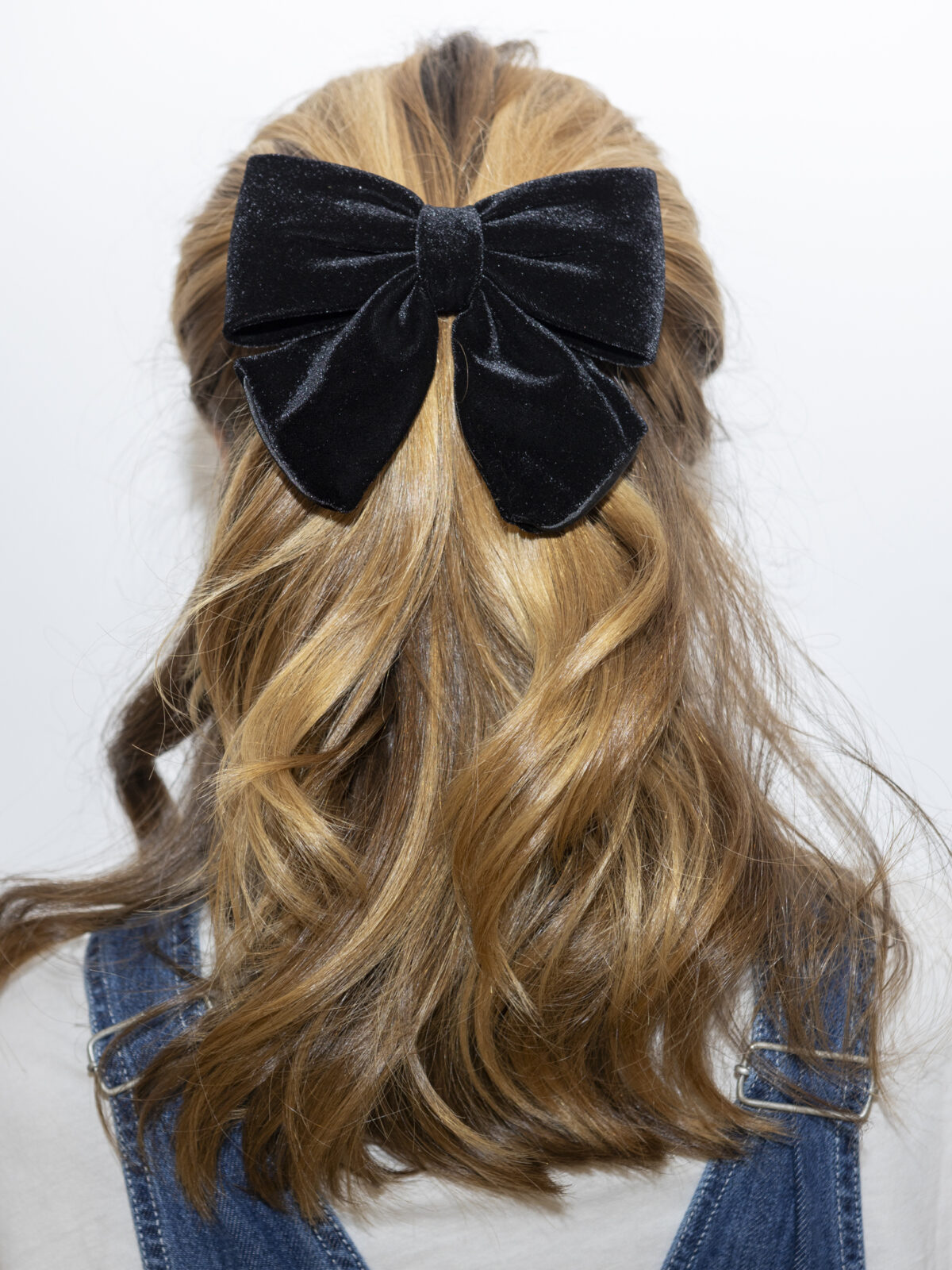 bow-black-velvet-silk-oversized-hairclip-bondep-matchboxathens