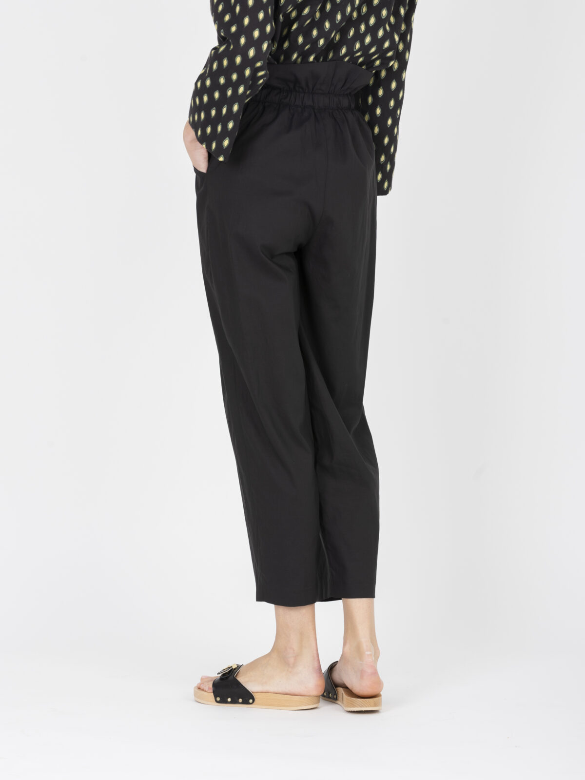 casimir-black-pants-lightweight-poplin-cotton-high-waist-diagonal-pockets-vanessa-bruno-matchboxathens